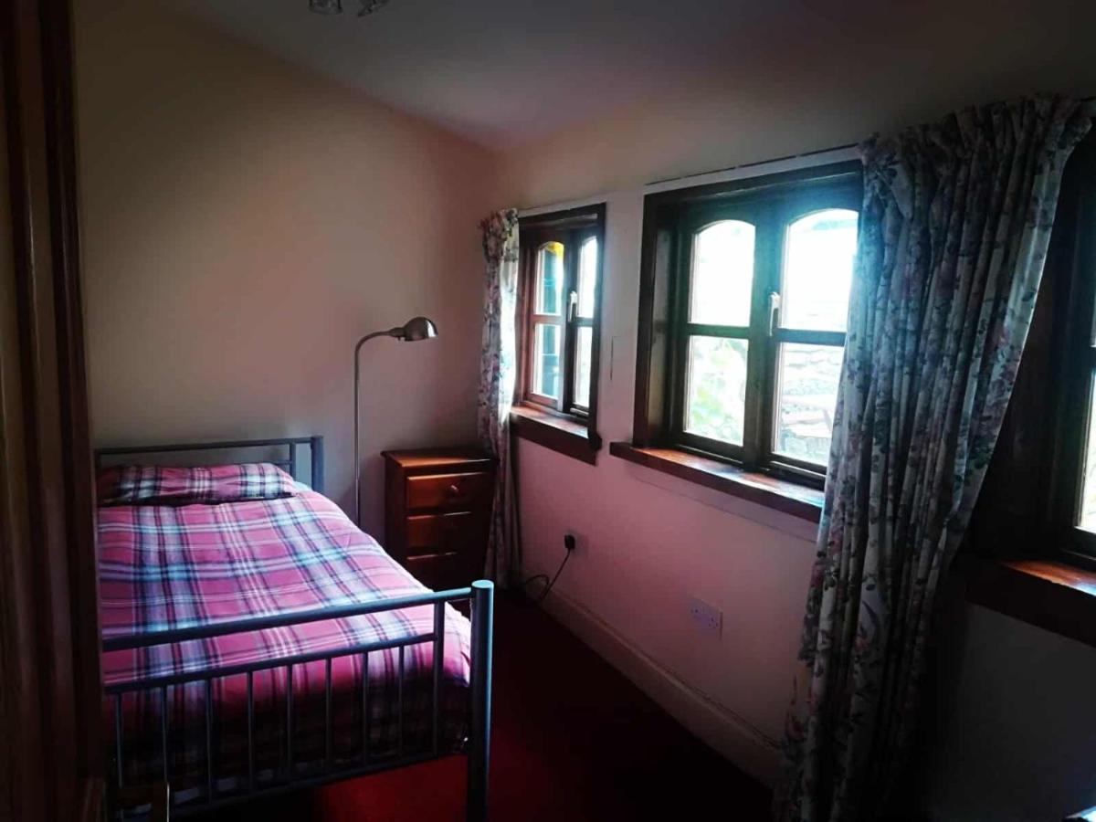 Хостел Argyle Backpackers Эдинбург Экстерьер фото