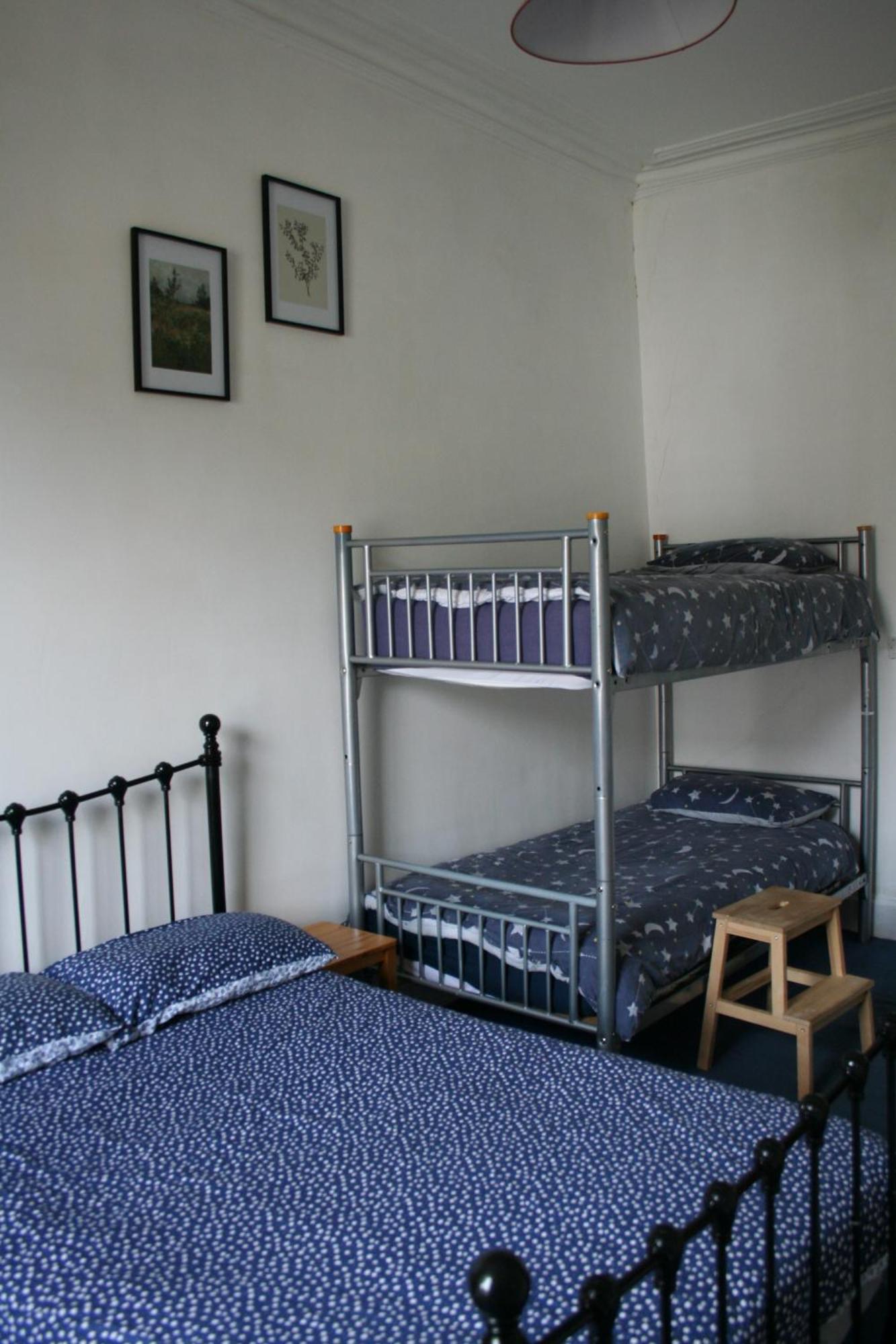 Хостел Argyle Backpackers Эдинбург Экстерьер фото